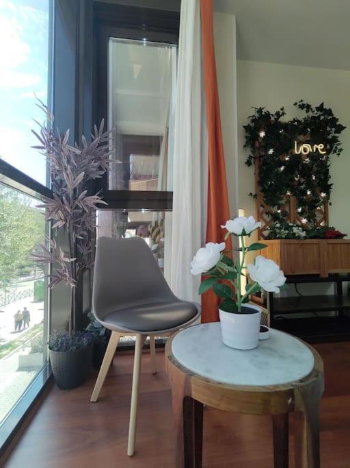 Madrid Alcotour Apto Trabajo Y Relax Alcobendas Exterior photo